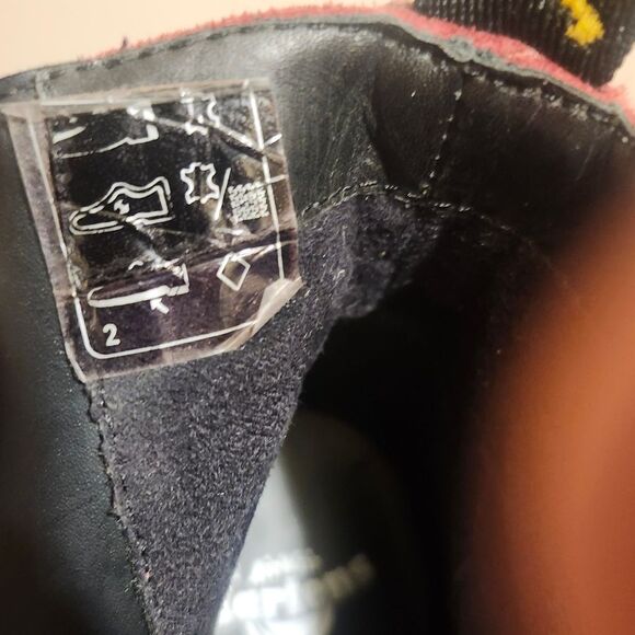 Doc Dr. Martens "Magdalena" Burgundy Suede Chunky Heel Ankle Boots Sz.6 Ret $160 - Picture 7 of 10